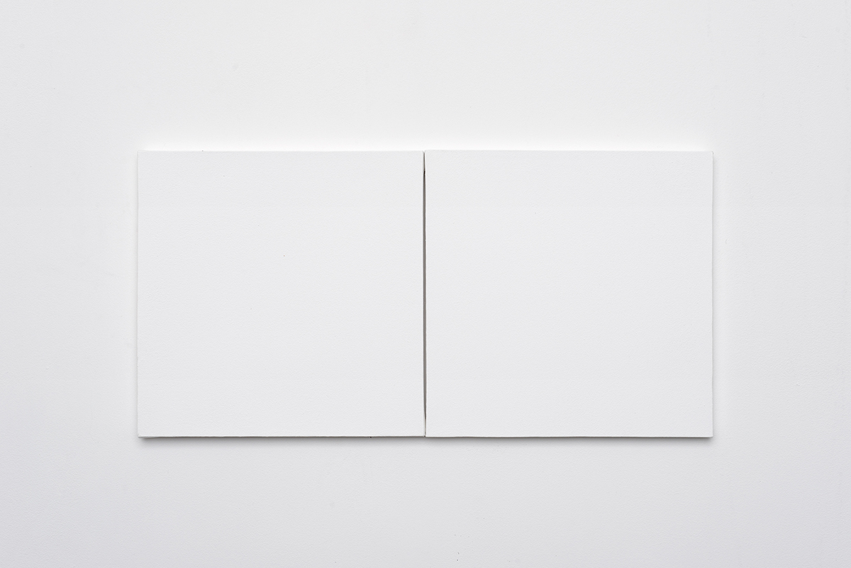 , 2015, Canvas and painting, 30 x 60.2 x 2 cm, , Photo: Aurélien Mole